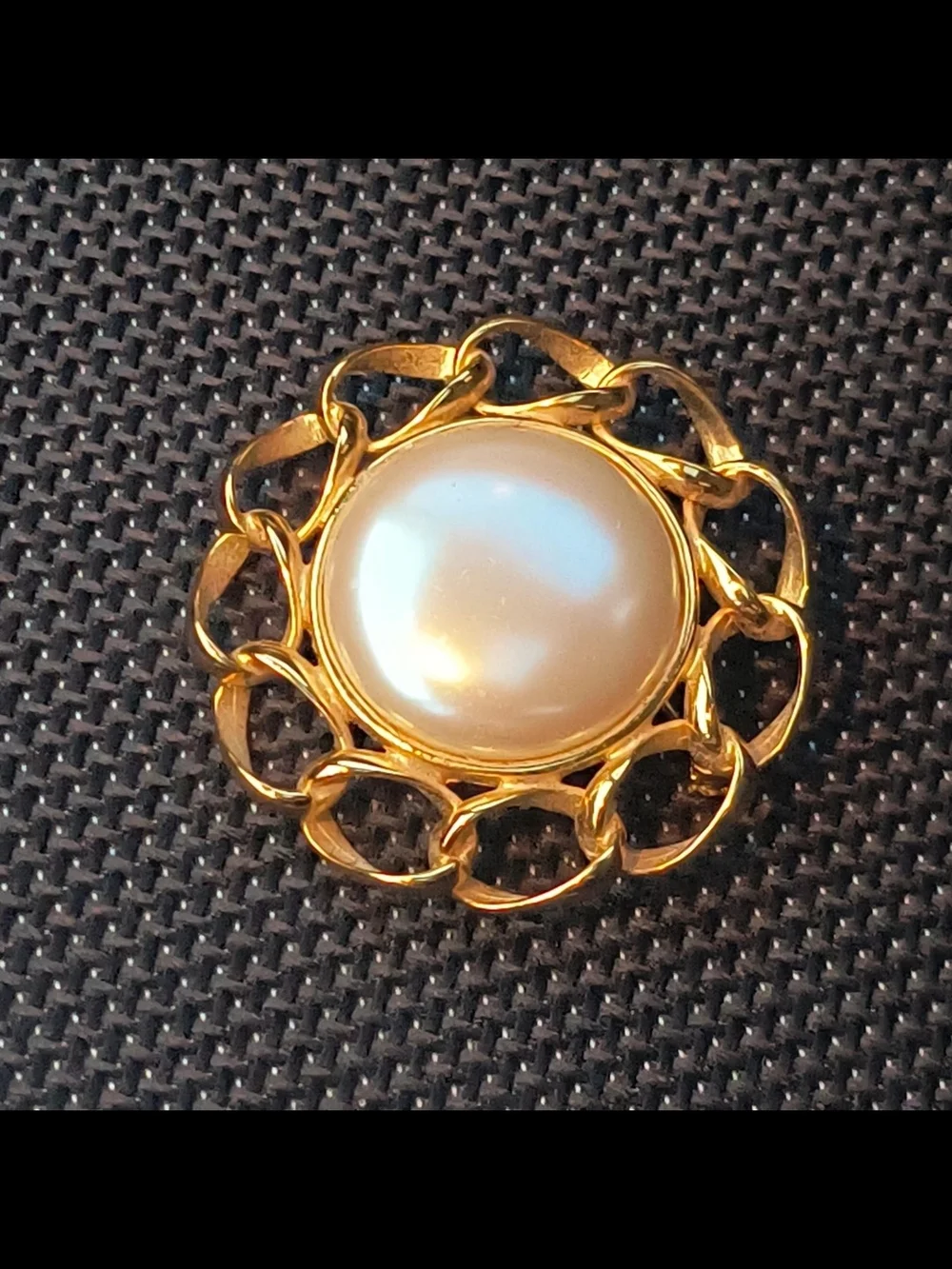 Vintage Signed Marvella Faux Mabe Pearl Openwork Chain Swirl Brooch Pin